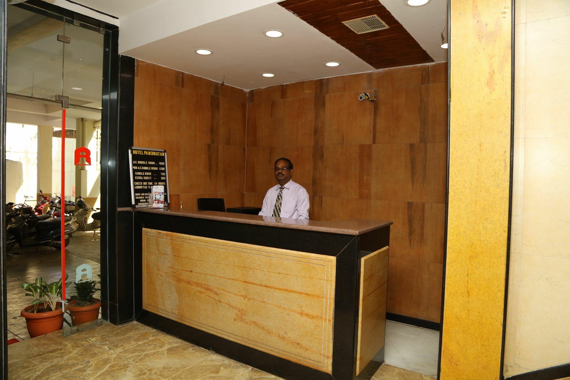 Hotel Panchratan Haydarabad Dış mekan fotoğraf
